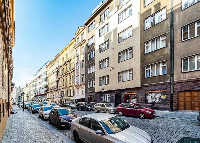 Cozy Old Town Stay - 1-Bedroom Apartment