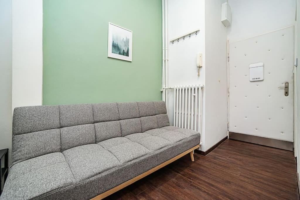 Cozy Old Town - 1-bedroom Apartmán